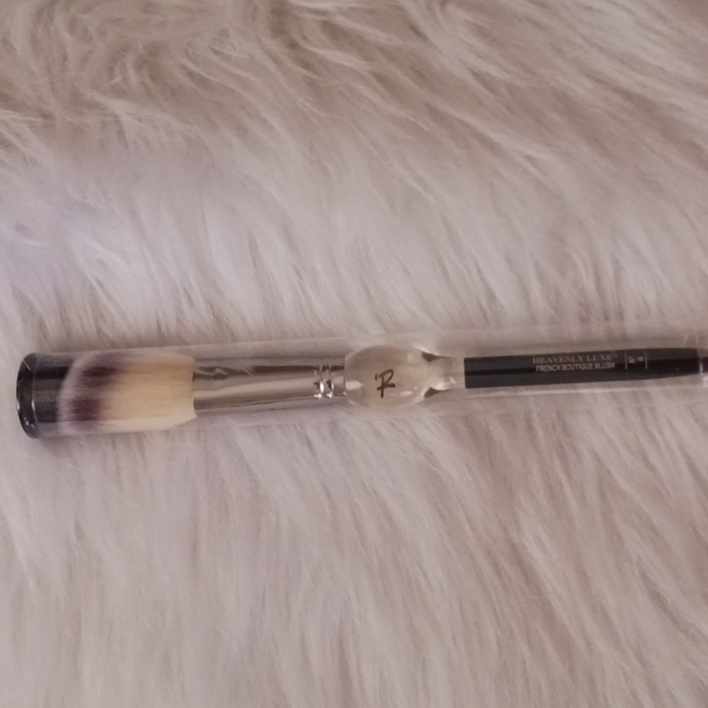 it cosmetics Heavenly Luxe French Boutique Angled Brush #4